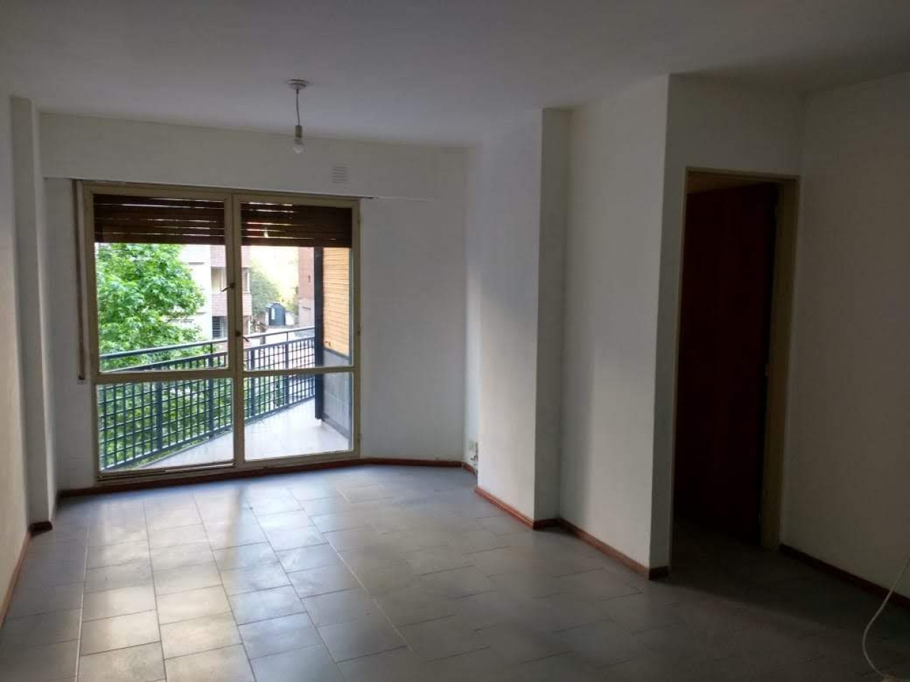 ALQUILO UN DORMITORIO!!