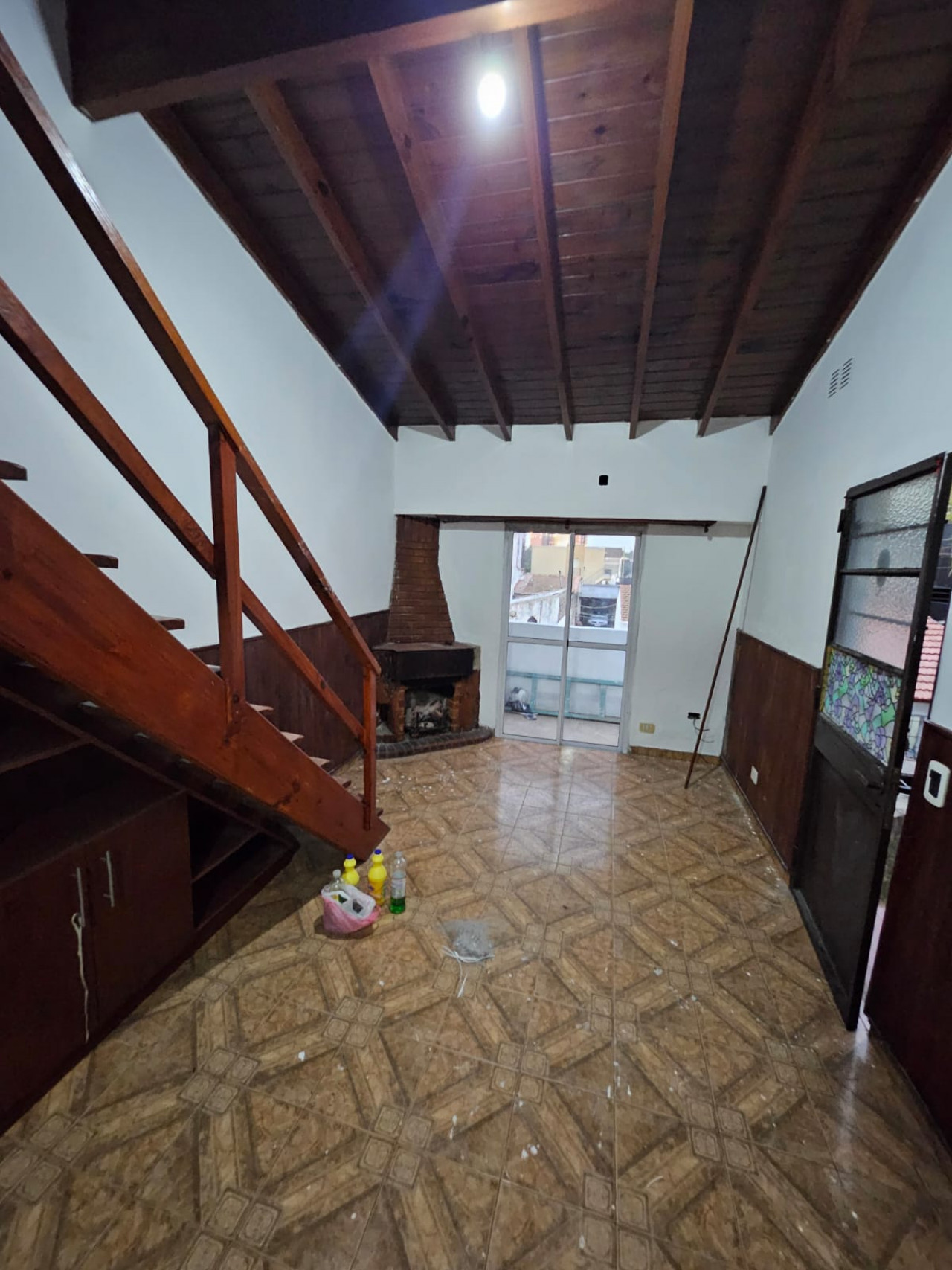 Dto 3 ambientes y espacio de cochera
