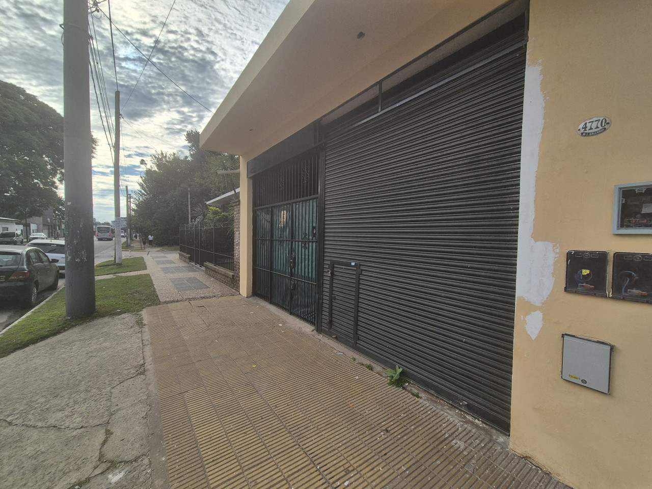 AlquilerLocal- Galpon sobre Pte peron , Jose C. Paz