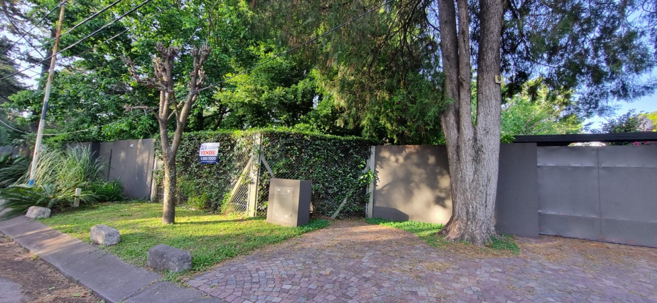 Casa 5 ambientes en El Cortijo - Malvinas Argentinas